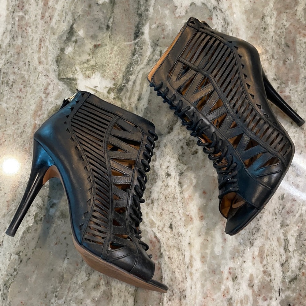 Nine West black heels